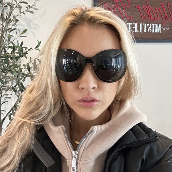 CHANEL Wrap Style Sunglasses - Picture 9 of 13